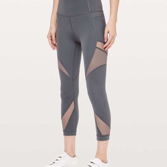 Lululemon Mesh In Motion Crop 23"Inseam Titanium Size 4 Athletic - Picture 5 of 8
